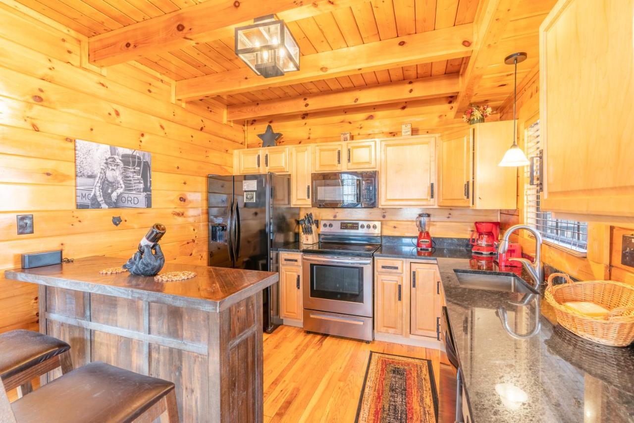 Comfort Cabin Bearway To Heaven W Private Hot Tub Піджен-Фордж Екстер'єр фото